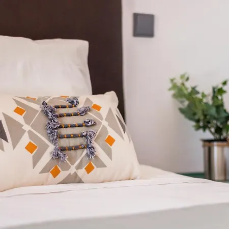 Casas Barulho - Jacaranda A8 Αλμπουφέιρα